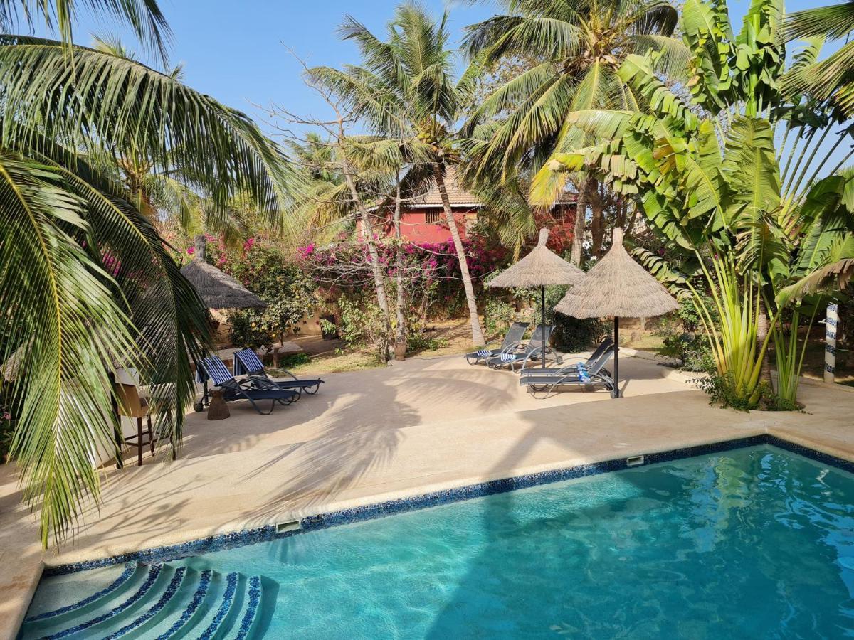 Le Souimanga Bleu Saly Bed & Breakfast Exterior foto