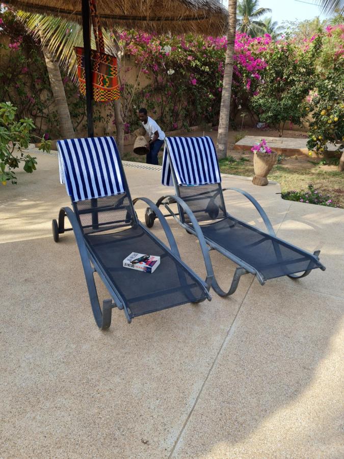 Le Souimanga Bleu Saly Bed & Breakfast Exterior foto